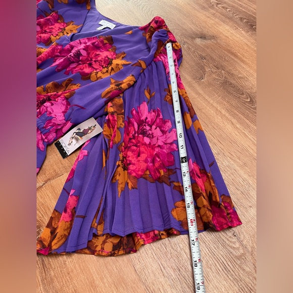 Sofia Jeans Womens Floral Ruched Blouse Top 3XL Accordion Sleeves V Neck NEW NWT - Picture 11 of 11